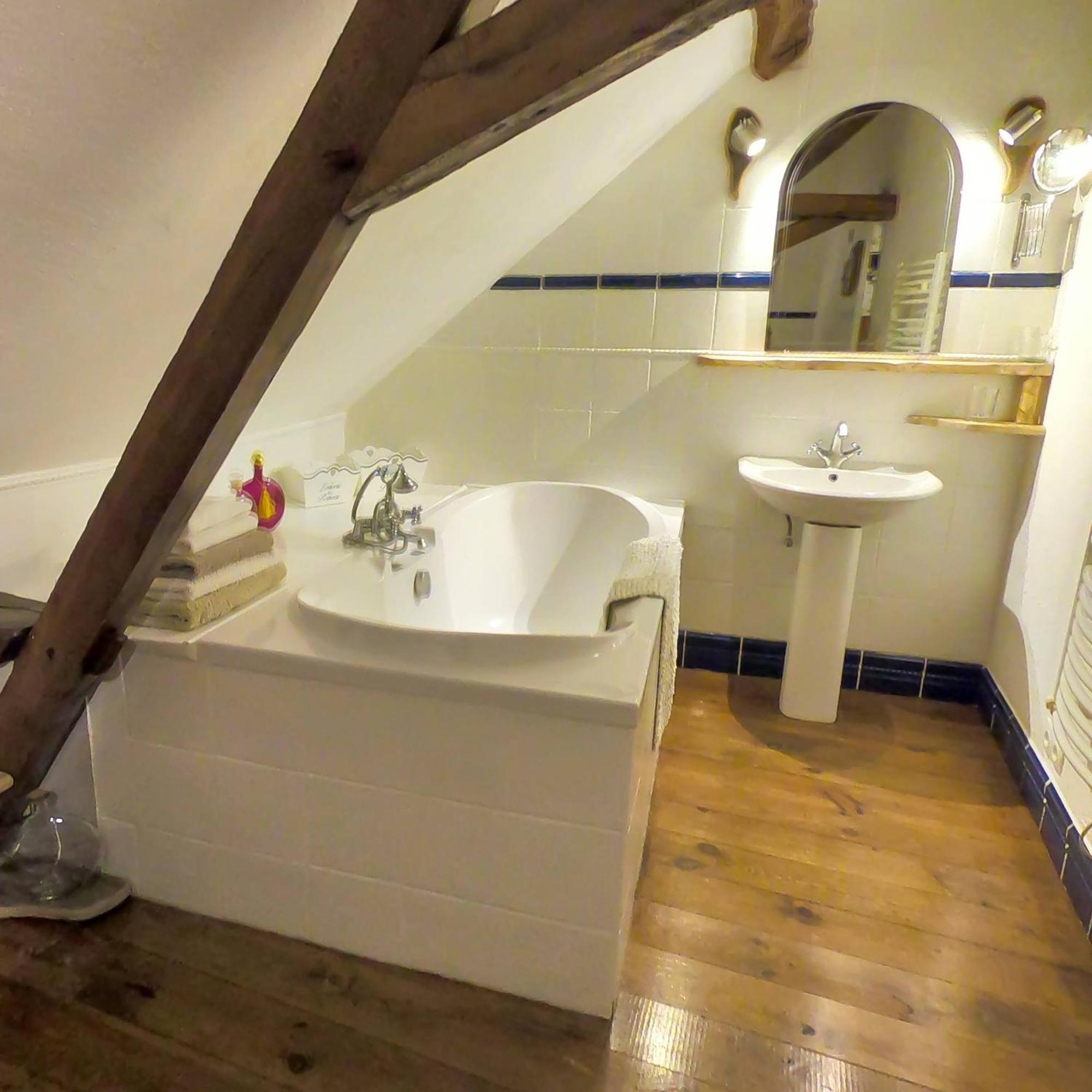 Traditional Longere Farmhouse At La Fortinerie Mouliherne Bagian luar foto